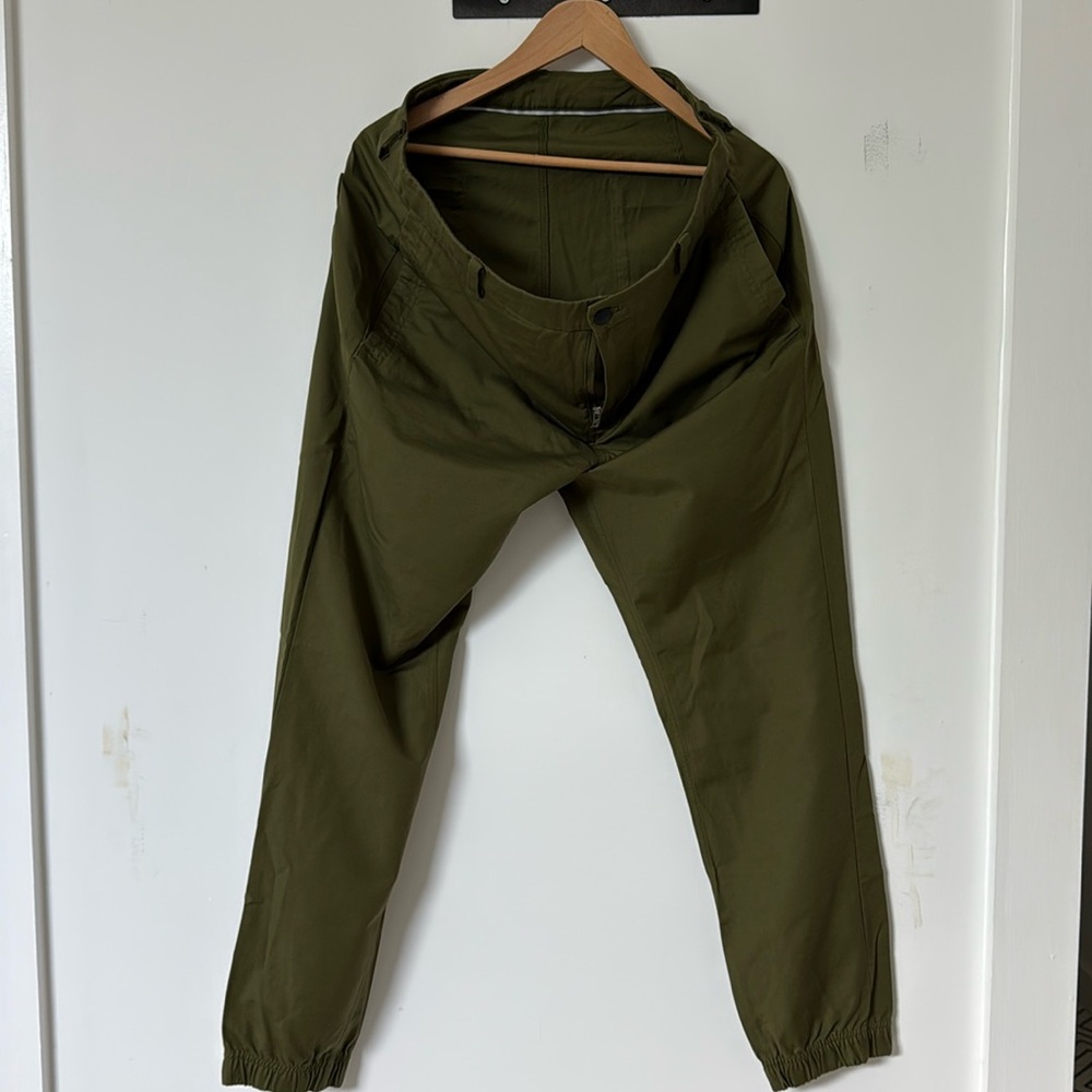 Lululemon Mens Tencel Green Jogger Pant Casual Size 36 Travel 5 Pocket Slim Fit